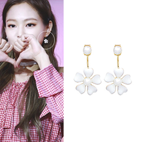 Blackpink Jennie st. フラワーピアス (3color)